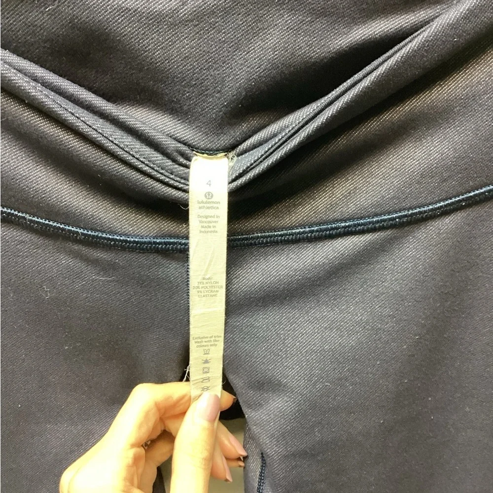 Lululemon Athletica Dark Blue Leggings - Picture 3 of 3